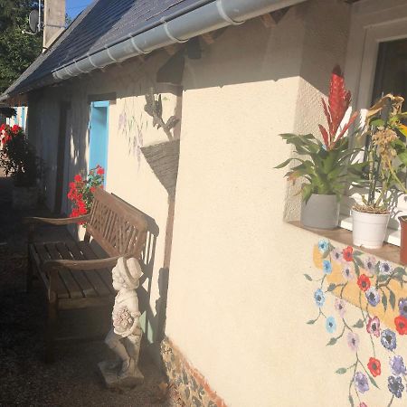 Vila Maison Du Bonheur Saint-Mards-de-Fresne Exteriér fotografie