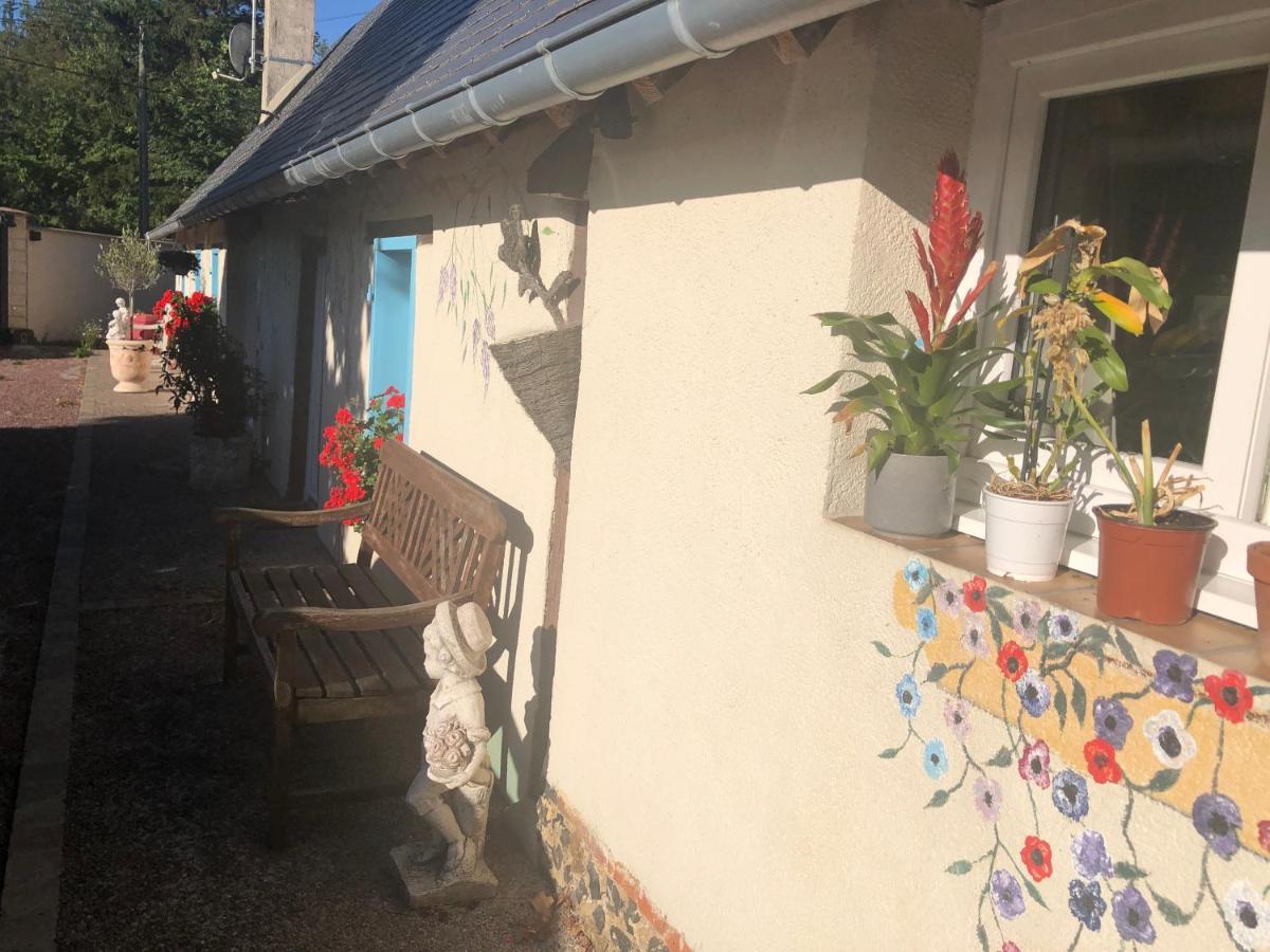 Vila Maison Du Bonheur Saint-Mards-de-Fresne Exteriér fotografie