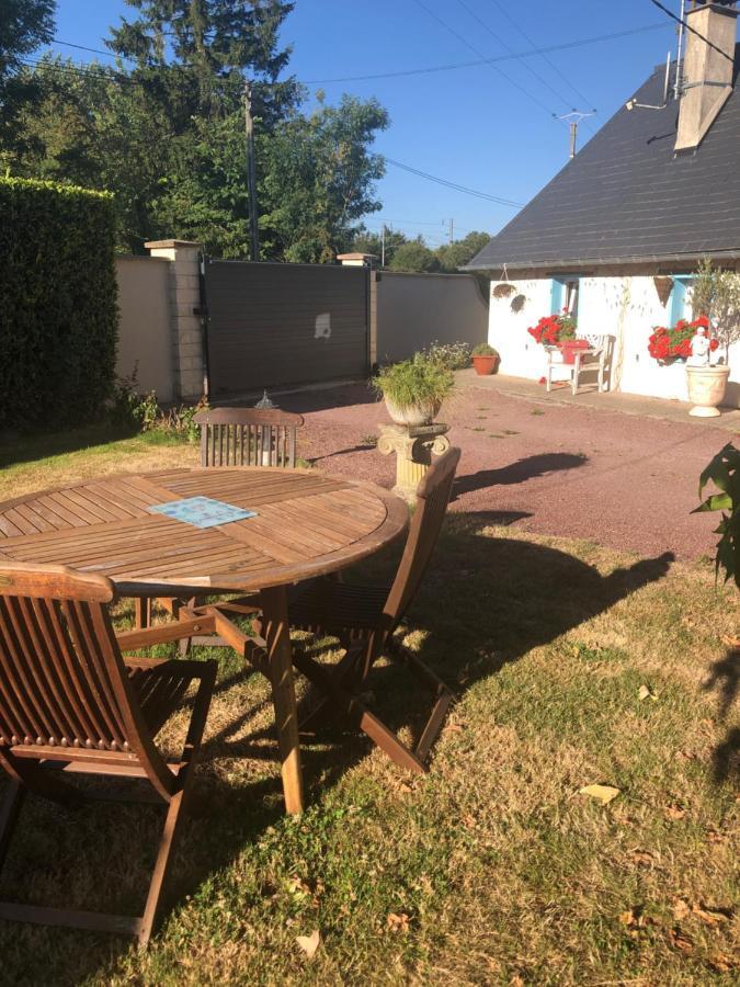 Vila Maison Du Bonheur Saint-Mards-de-Fresne Exteriér fotografie