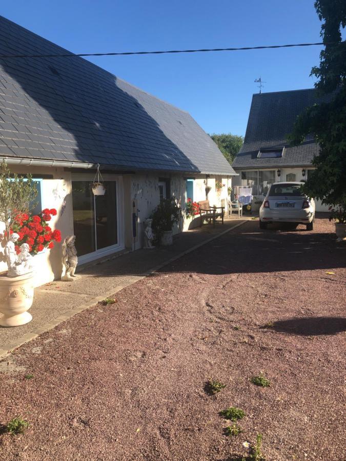 Vila Maison Du Bonheur Saint-Mards-de-Fresne Exteriér fotografie