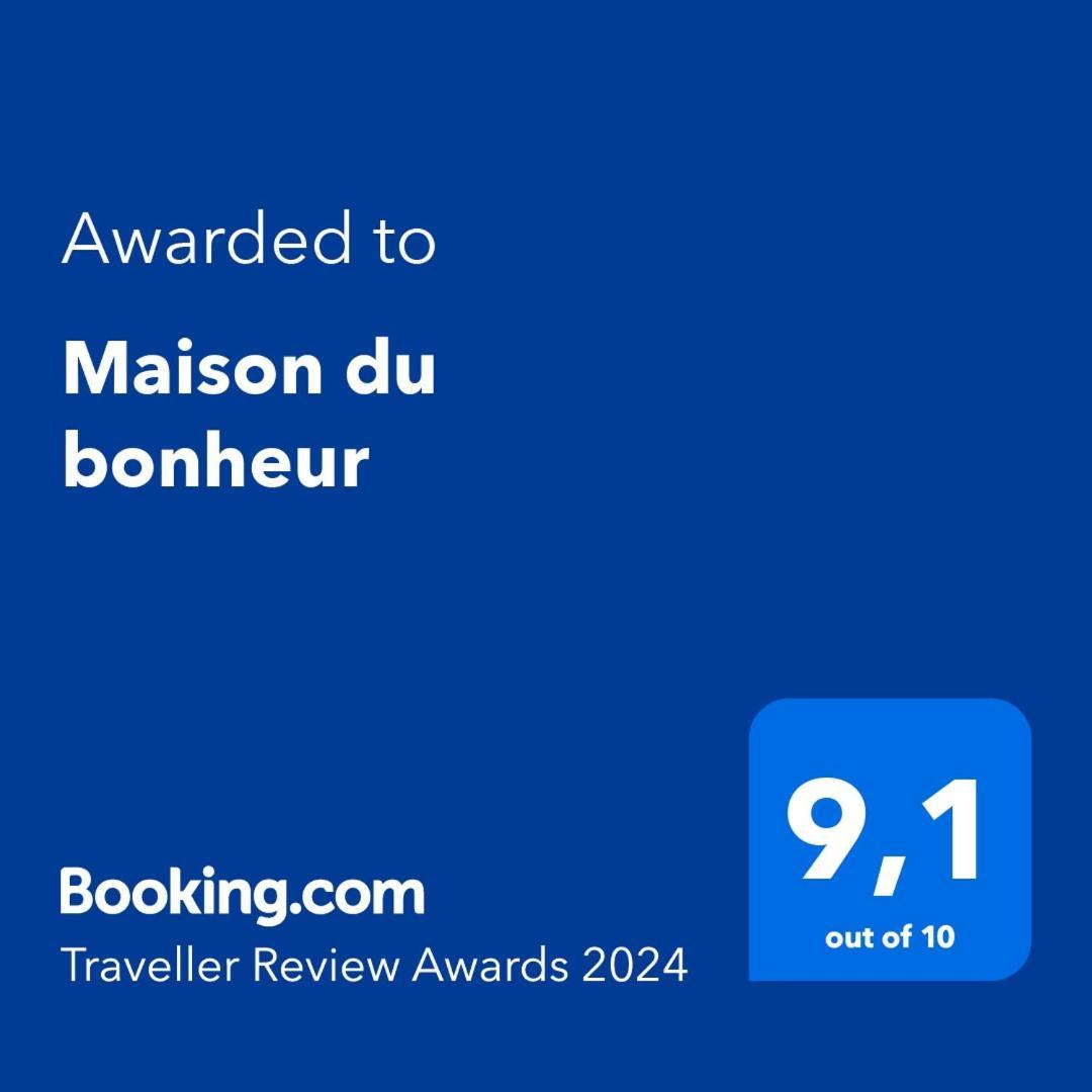 Vila Maison Du Bonheur Saint-Mards-de-Fresne Exteriér fotografie
